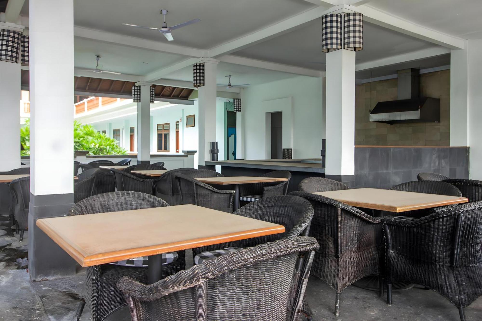 Capital O 93809 Wida Hotel Legian Exterior foto