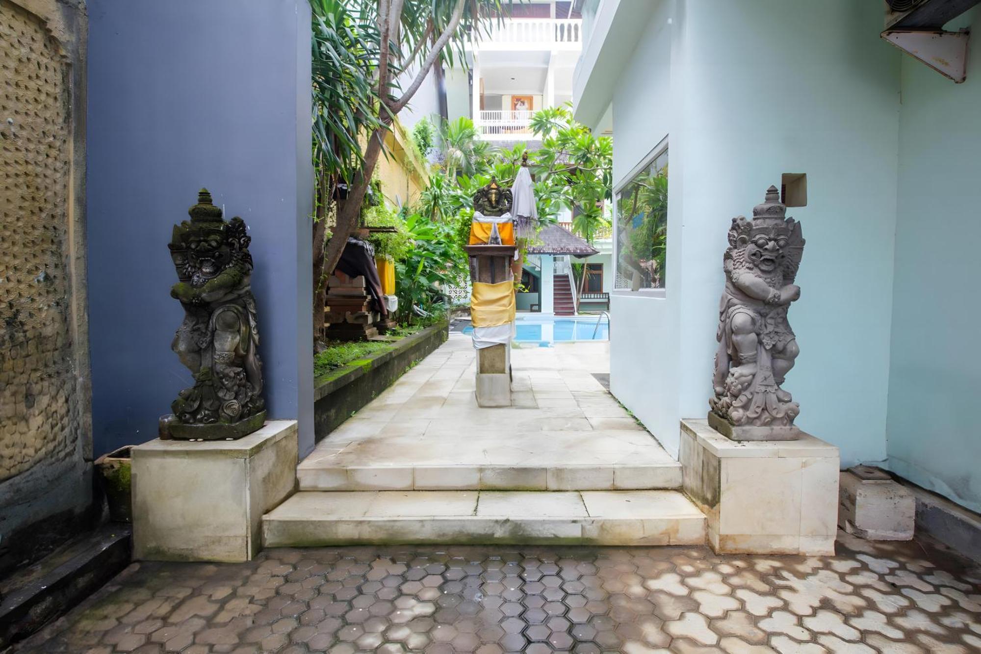 Capital O 93809 Wida Hotel Legian Exterior foto